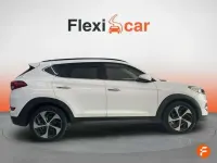 Usado Hyundai Tucson Style 177 CV (130 kW) 2016 Blanco SUV