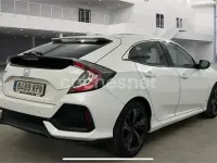 Usado Honda Civic Executive 129 CV (94 kW) 2018 Blanco Berlina