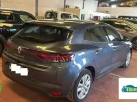 Usado Renault Mégane LIMITED 110 CV (80 kW) 2023 Gris Utilitario