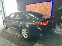 Usado Renault Talisman LIMITED 120 CV (88 kW) 2020 Negro Berlina