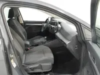 Usado VW Golf VIII 115 CV (84 kW) 2025 Gris Berlina
