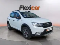Usado Dacia Sandero Comfort 95 CV (69 kW) 2019 Blanco Berlina