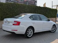 Usado Skoda Octavia Elegance 140 CV (102 kW) 2015 Blanco Familiar