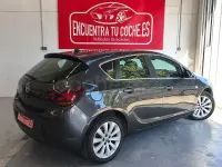 Usado Opel Astra Cosmo 115 CV (84 kW) 2010 Gris / plata Berlina