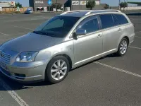 Usado Toyota Avensis Executive 116 CV (85 kW) 2006 Gris / plata Familiar