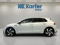 Usado VW Golf VIII GTI 245 CV (180 kW) 2021 Blanco Berlina