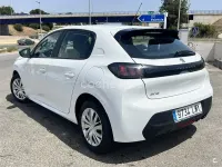Usado Peugeot 208 Allure 100 CV (73 kW) 2022 Blanco Utilitario