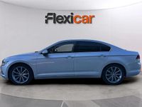 Usado VW Passat Advance 150 CV (110 kW) 2019 Gris Berlina