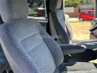 Usado Mercedes V220 122 CV (89 kW) 2002 Gris / plata Monovolumen