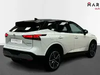 Usado Nissan Qashqai Tekna 190 CV (139 kW) 2022 Lunar white midnight black n SUV