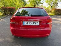Käytetty Audi A3 Ambition 140 HP (102 kW) 2003 Punainen Viistoperä