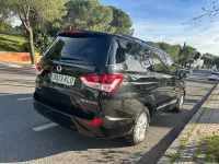 Usado SsangYong Rodius Limited 178 CV (130 kW) 2018 Negro Monovolumen