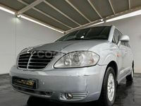 Usado Ssangyong (KGM) Rodius Limited 165 CV (121 kW) 2011 Gris / plata Monovolumen