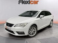 Usado Seat Leon ST Style 131 CV (96 kW) 2019 Blanco Familiar