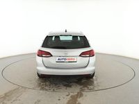 Usado Opel Astra Elegance 145 CV (106 kW) 2020 Gris Familiar