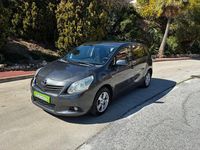 Usado Toyota Verso Active 126 CV (92 kW) 2009 Gris / plata Monovolumen