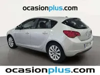Usado Opel Astra Enjoy 110 CV (80 kW) 2010 Plateado Utilitario