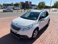 Usado Peugeot 2008 Active 100 CV (73 kW) 2016 Blanco SUV
