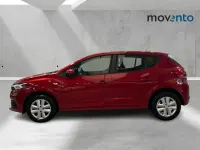 Usado Dacia Sandero Comfort 101 CV (74 kW) 2022 Rojo Berlina