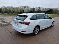 Usado Skoda Octavia 110 HP (80 kW) 2022 Branco Carrinha