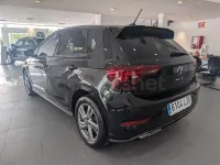 Usado VW Polo R-line 95 CV (69 kW) 2022 Negro Utilitario
