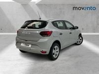 Usado Dacia Sandero Expression 101 CV (74 kW) 2024 Gris / plata Berlina
