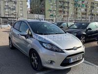 Usado Ford Fiesta Titanium 70 CV (51 kW) 2011 Gris / plata Berlina