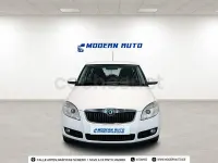 Usado Skoda Fabia 60 CV (44 kW) 2010 Blanco Berlina