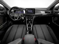 Usado VW T-Roc 110 CV (80 kW) 2023 Plateado SUV