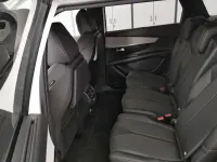 Usado Peugeot 5008 GT 130 CV (95 kW) 2023 Blanco Monovolumen