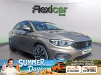 Usado Fiat Tipo Lounge 95 CV (69 kW) 2018 Beige Berlina