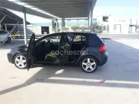 Usado VW Golf IV Trendline 105 CV (77 kW) 2005 Negro Berlina