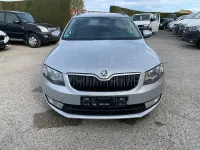 Usado Skoda Octavia Ambition 150 CV (110 kW) 2014 Gris / plata Familiar