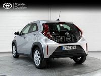Usado Toyota Aygo X Play 72 CV (52 kW) 2023 Gris / plata SUV