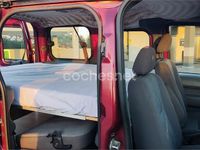 Usado Ford Tourneo Connect Trend 102 CV (75 kW) 2023 Granate Monovolumen