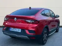Usado Renault Arkana Zen 140 CV (102 kW) 2022 Rojo SUV