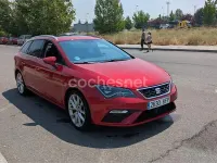 Usado Seat Leon ST FR 150 CV (110 kW) 2017 Rojo Familiar