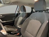 Usado Kia Ceed 100 CV (73 kW) 2022 Rojo Utilitario