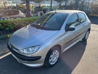 Usado Peugeot 206 69 CV (50 kW) 2004 Gris Utilitario
