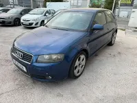 Usado Audi A3 Ambiente 140 CV (102 kW) 2004 Azul Utilitario