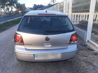 Usado VW Polo Edition 80 CV (58 kW) 2007 Gris Utilitario