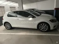 Usado VW Golf VII Advance 125 CV (91 kW) 2017 Blanco Berlina
