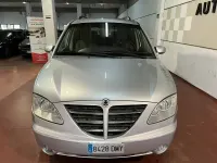 Usado SsangYong Rodius Limited 165 CV (121 kW) 2005 Gris Monovolumen