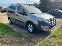 Usado Peugeot TePee Outdoor 110 CV (80 kW) 2016 Gris Van