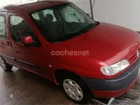 Usado Citroën Berlingo 75 CV (55 kW) 2001 Rojo Monovolumen
