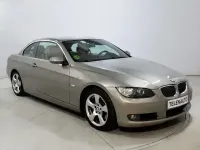 Usado BMW 325 218 CV (160 kW) 2008 Beige Descapotable