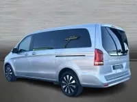 Usado Mercedes V220 163 CV (119 kW) 2023 Plateado Monovolumen