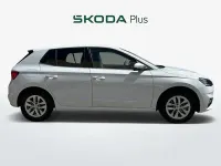 Usado Skoda Fabia Selection 115 CV (84 kW) 2026 Blanco Utilitario