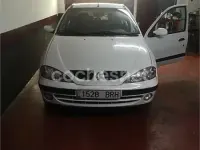 Usado Renault Mégane Authentique 80 CV (58 kW) 2001 Blanco Berlina