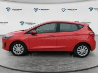 Usado Ford Fiesta Trend 75 CV (55 kW) 2022 Rojo Utilitario